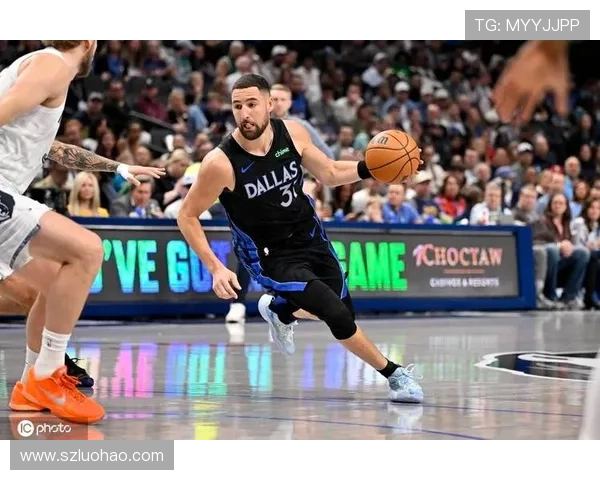 阿尔达马20分8篮板克莱砍下22分 灰熊轻取独行侠豪取连胜